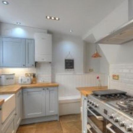 Little Monmouth 4 Bedroom Cottage, Old Town Lyme Regis, Dog Friendly And Parking Eksteriør billede
