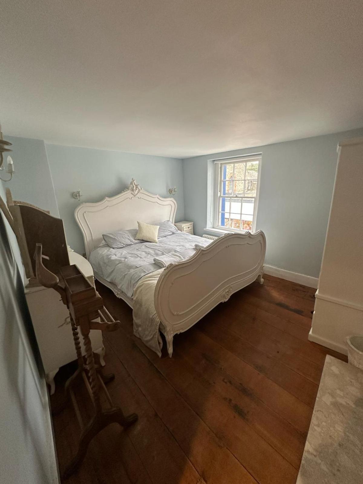 Little Monmouth 4 Bedroom Cottage, Old Town Lyme Regis, Dog Friendly And Parking Eksteriør billede