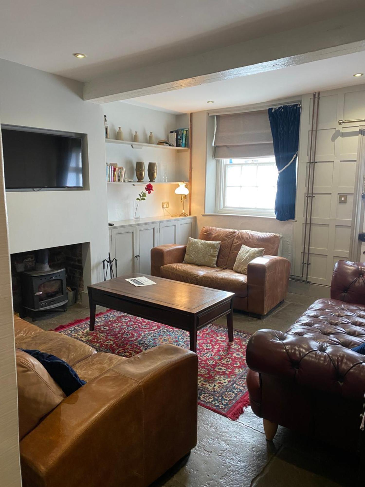 Little Monmouth 4 Bedroom Cottage, Old Town Lyme Regis, Dog Friendly And Parking Eksteriør billede