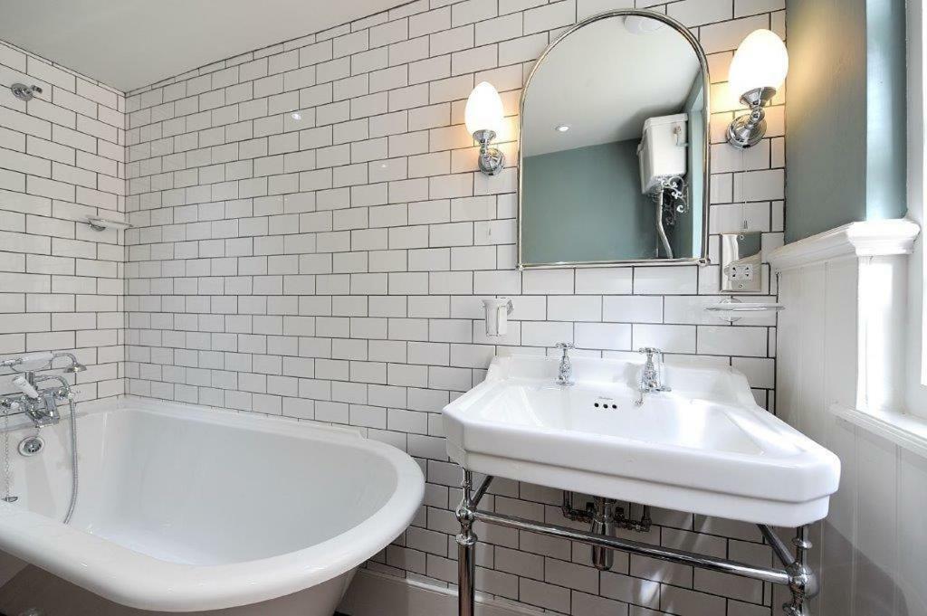 Little Monmouth 4 Bedroom Cottage, Old Town Lyme Regis, Dog Friendly And Parking Eksteriør billede